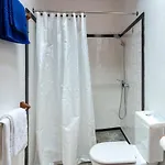 לינה וארוחת בוקר El Inti 4*