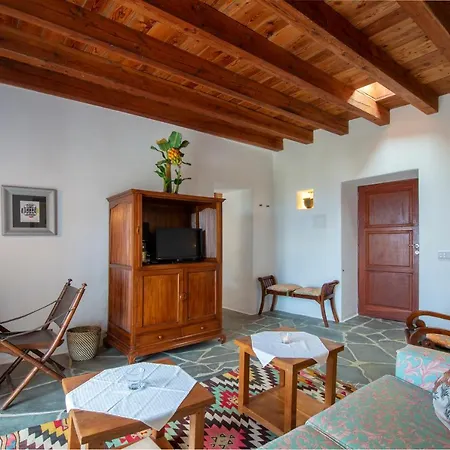 Bed & Breakfast El Inti Tinajo