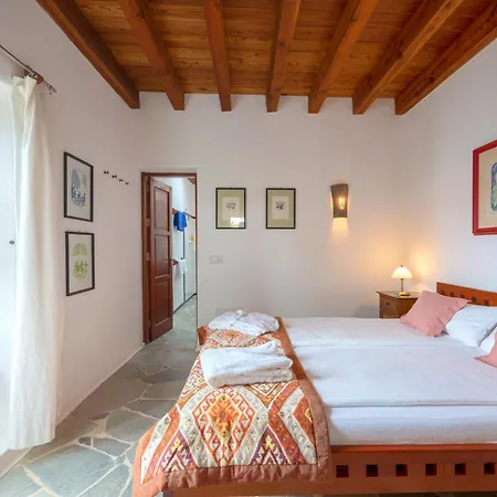 Bed & Breakfast El Inti Tinajo