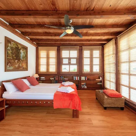 Bed & Breakfast El Inti Tinajo