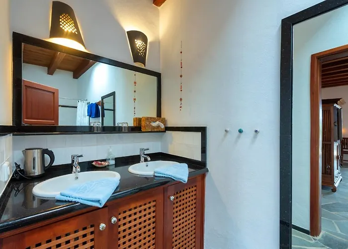 Bed & Breakfast El Inti Tinajo